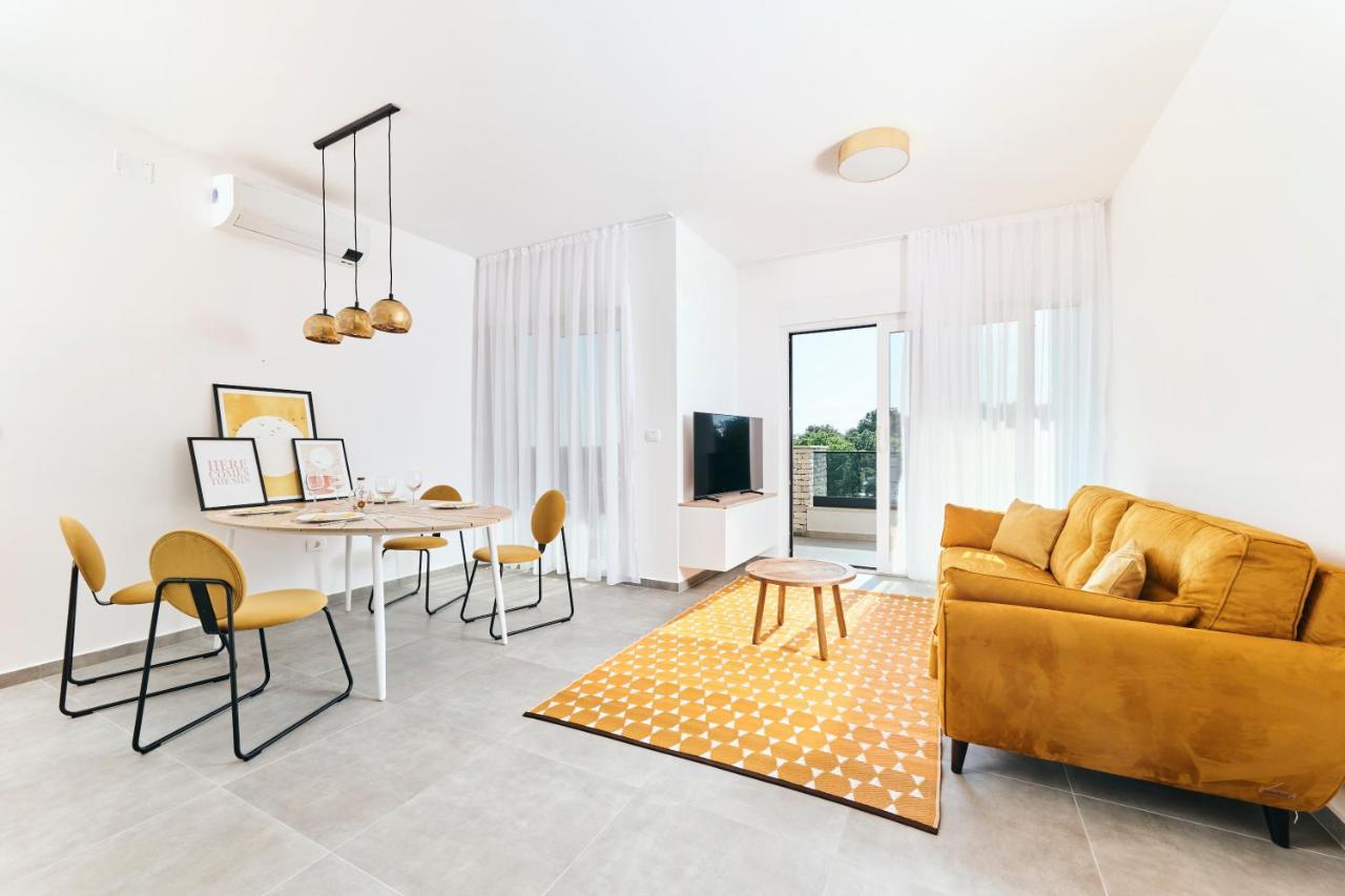 Apartments San Maris 2 Умаг Экстерьер фото
