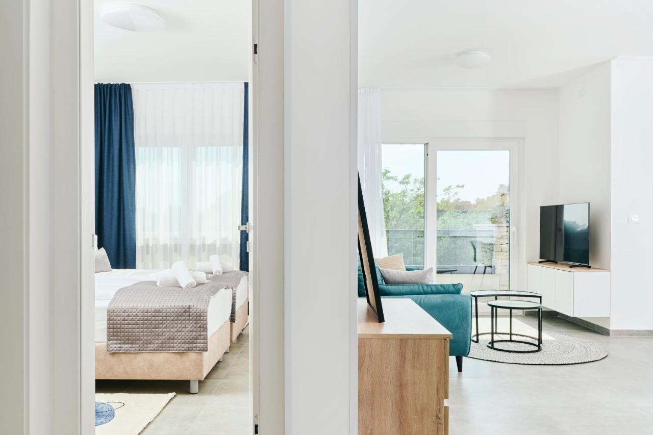 Apartments San Maris 2 Умаг Экстерьер фото