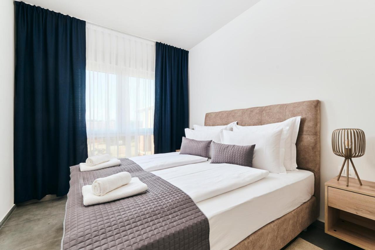 Apartments San Maris 2 Умаг Экстерьер фото