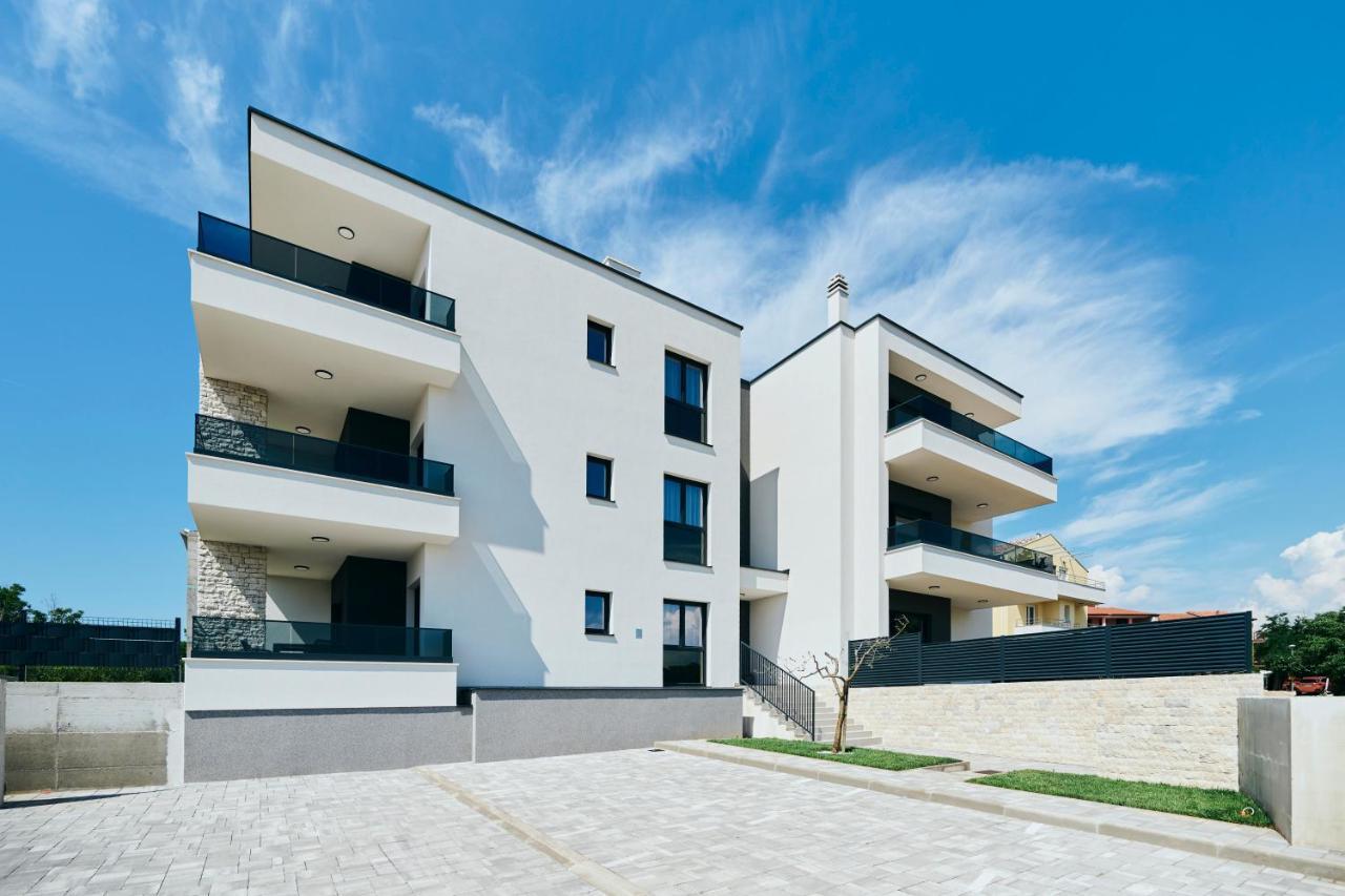 Apartments San Maris 2 Умаг Экстерьер фото